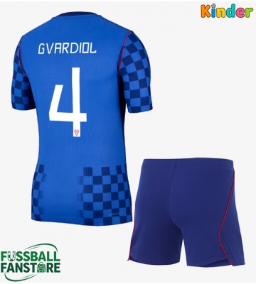 Kroatien Josko Gvardiol #4 Replik Auswärtstrikot Kinder WM 2026 Kurzarm (+ Kurze Hosen)